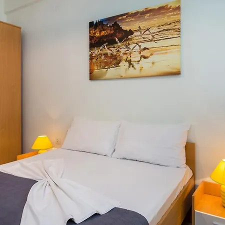 Oliva Nyaraló Asztrída